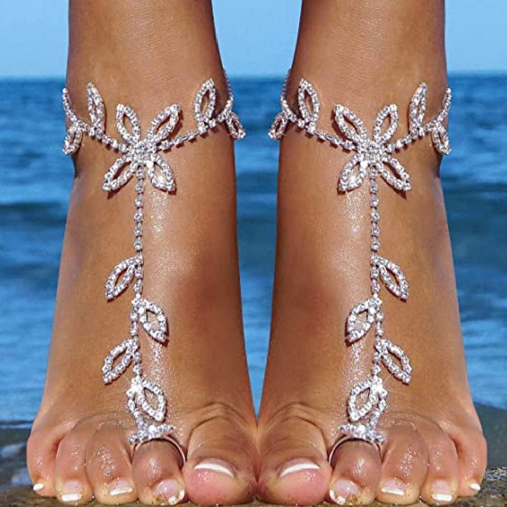 Rumtock Silver Rhinestones Anklet with Toe Ring